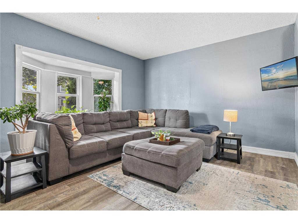653 19th Avenue NE Minneapolis MN 55418 7063359 image1