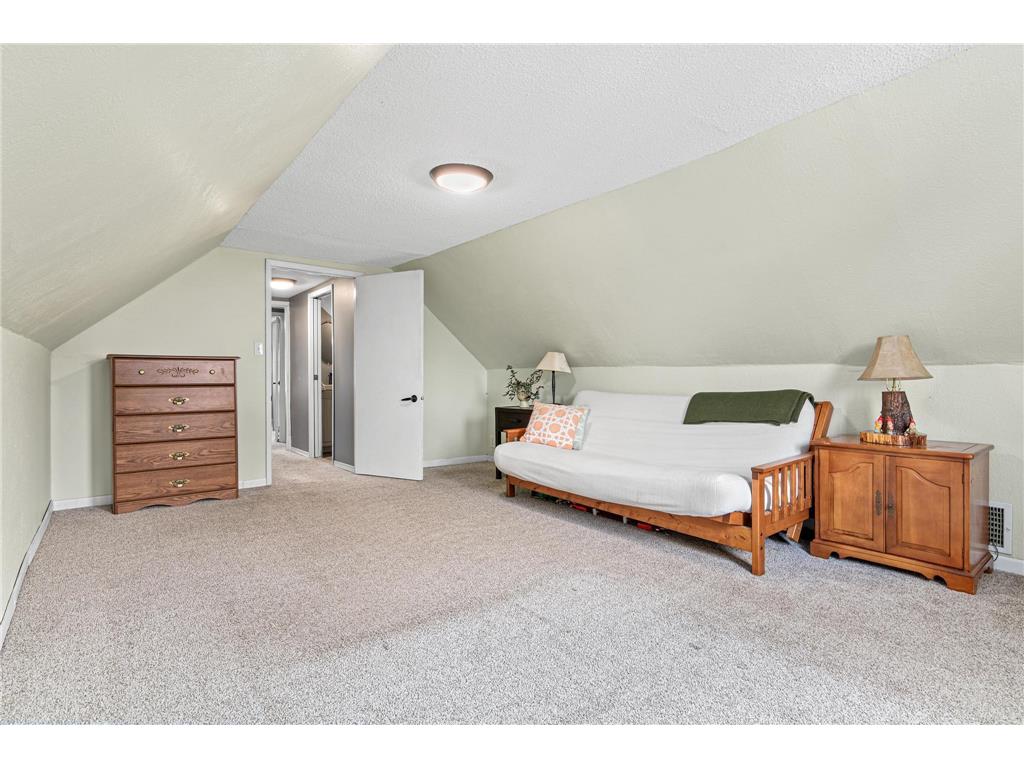 653 19th Avenue NE Minneapolis MN 55418 7063359 image12