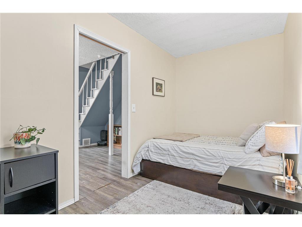 653 19th Avenue NE Minneapolis MN 55418 7063359 image13