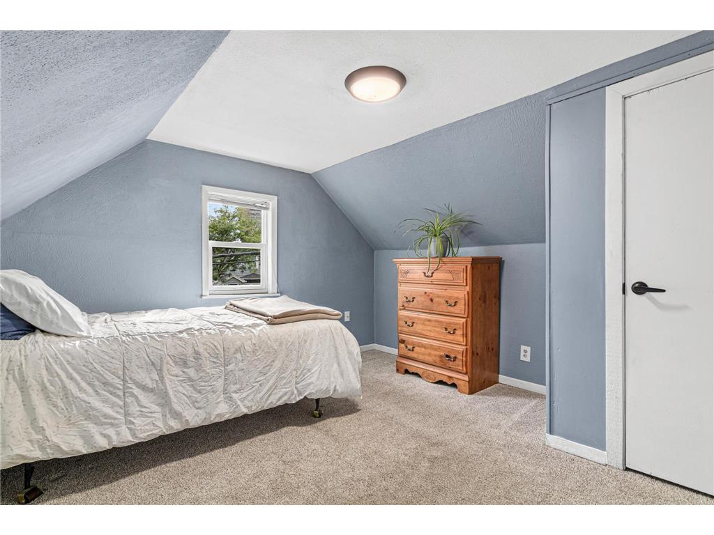 653 19th Avenue NE Minneapolis MN 55418 7063359 image14