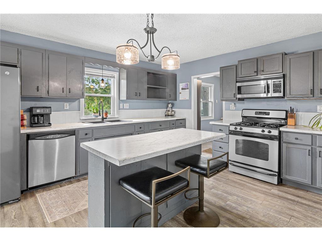653 19th Avenue NE Minneapolis MN 55418 7063359 image2