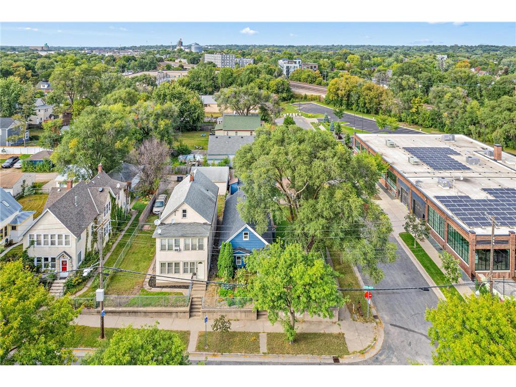 653 19th Avenue NE Minneapolis MN 55418 7063359 image22