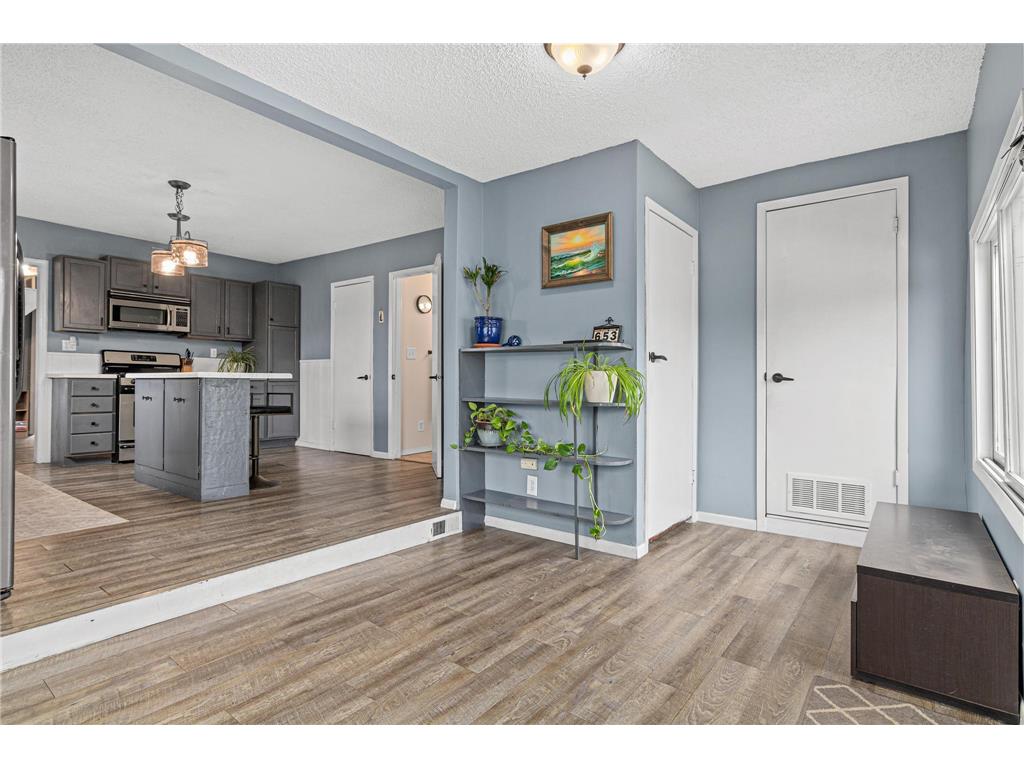 653 19th Avenue NE Minneapolis MN 55418 7063359 image3