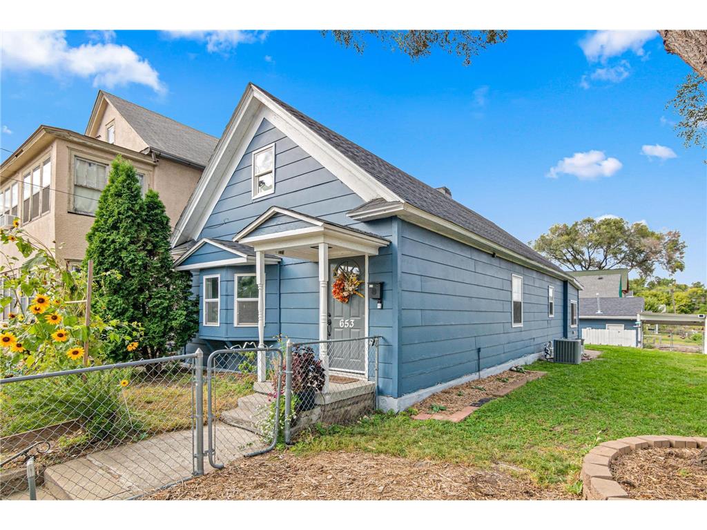 653 19th Avenue NE Minneapolis MN 55418 7063359 image4