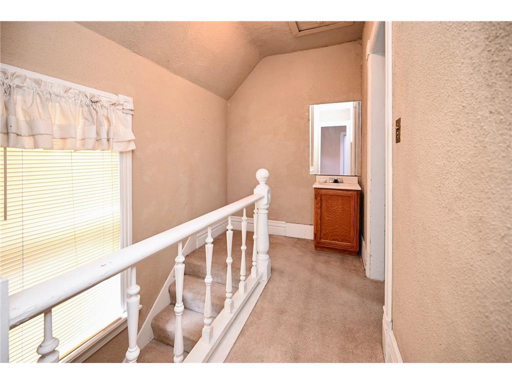 653 Johnson Street Winona MN 55987 6758484 image12