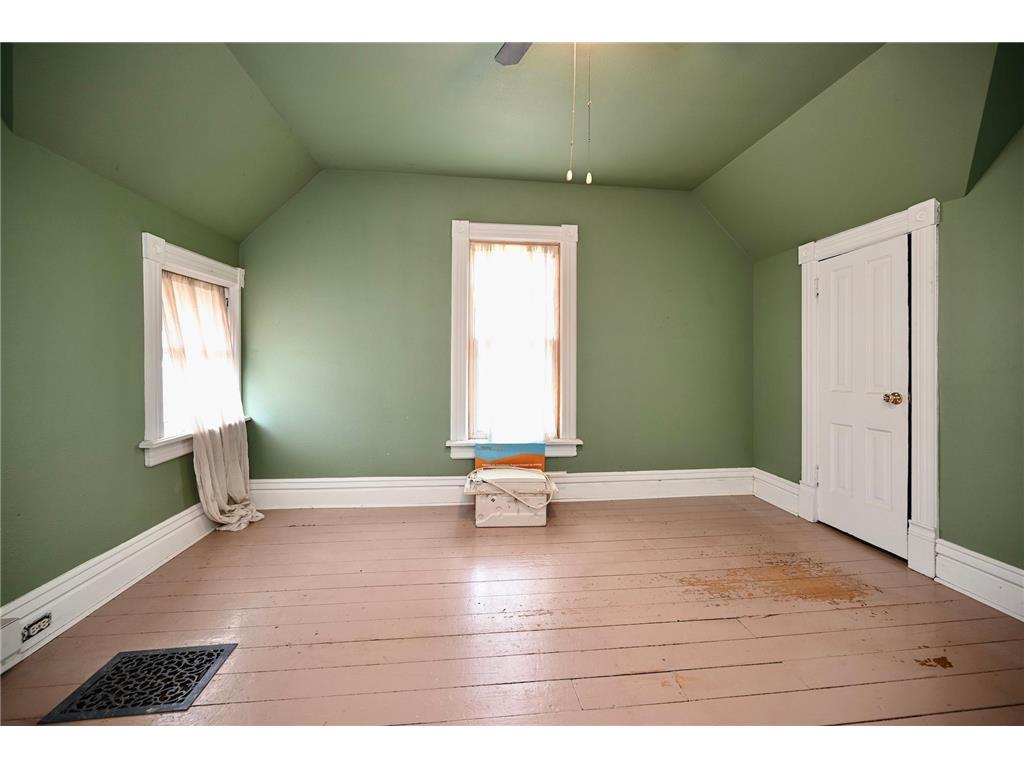 653 Johnson Street Winona MN 55987 6758484 image15