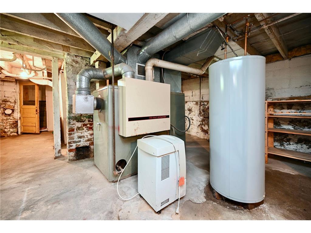 653 Johnson Street Winona MN 55987 6758484 image18