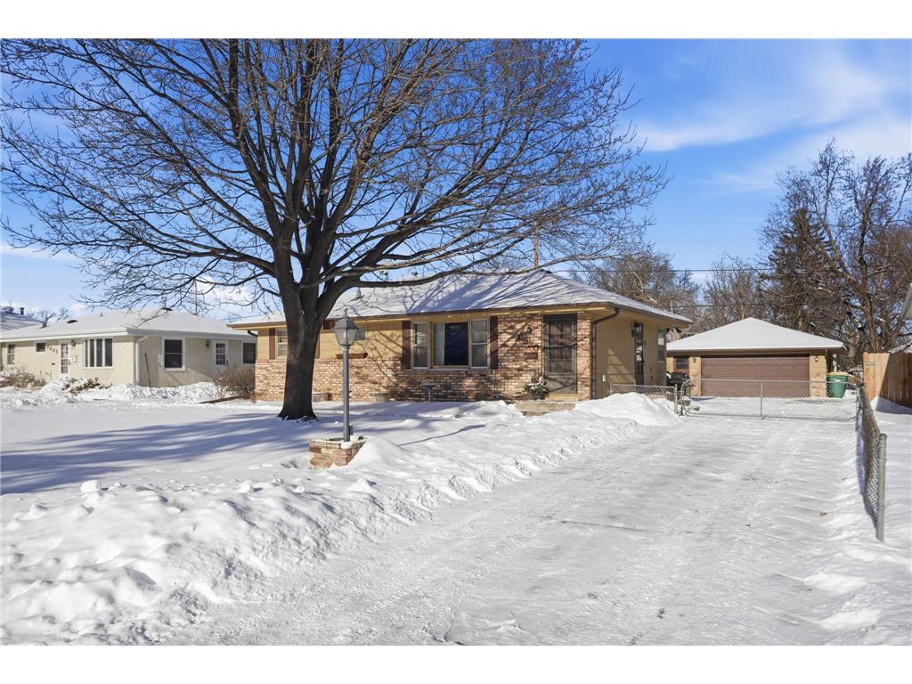 6530 45th Place N Crystal MN 55428 7003734 image1