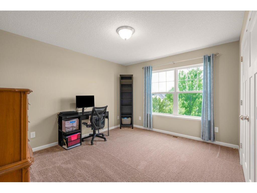 6531 102nd Avenue N Brooklyn Park MN 55445 7067093 image23