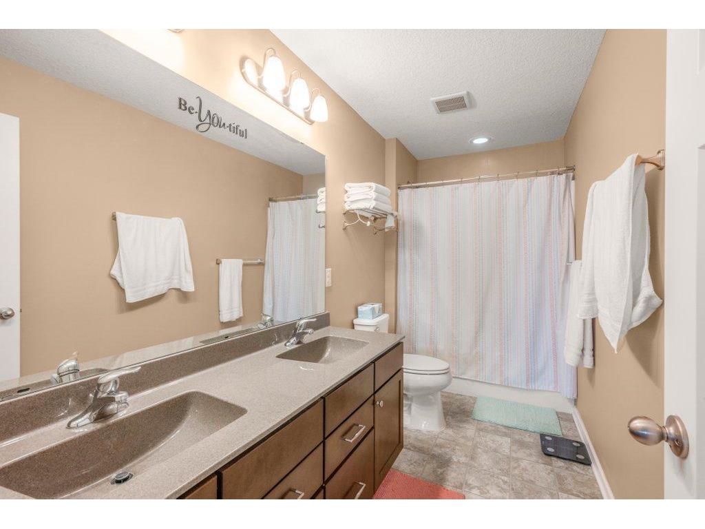 6531 102nd Avenue N Brooklyn Park MN 55445 7067093 image24