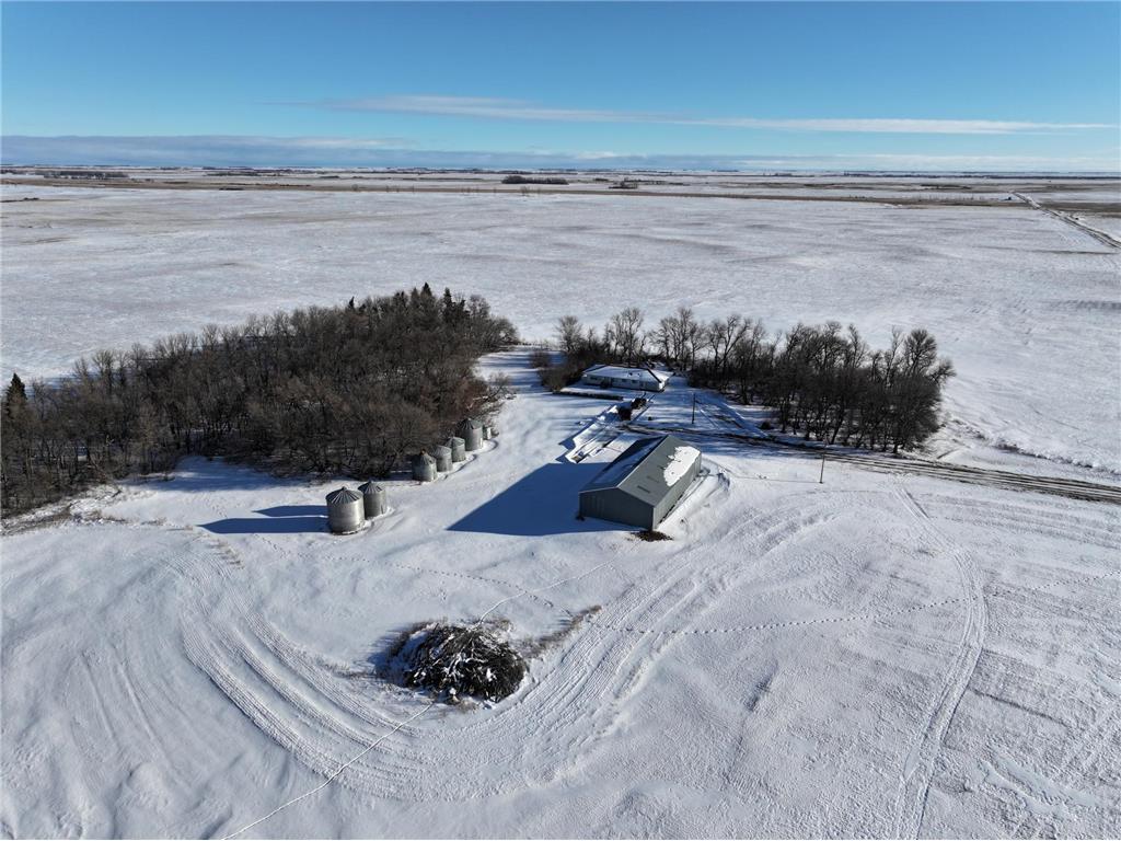 6533 102nd Street NE #6533 Rocklake ND 58365 7064611 image1