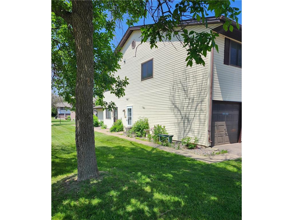6536 83rd Court N Brooklyn Park MN 55445 7078234 image1