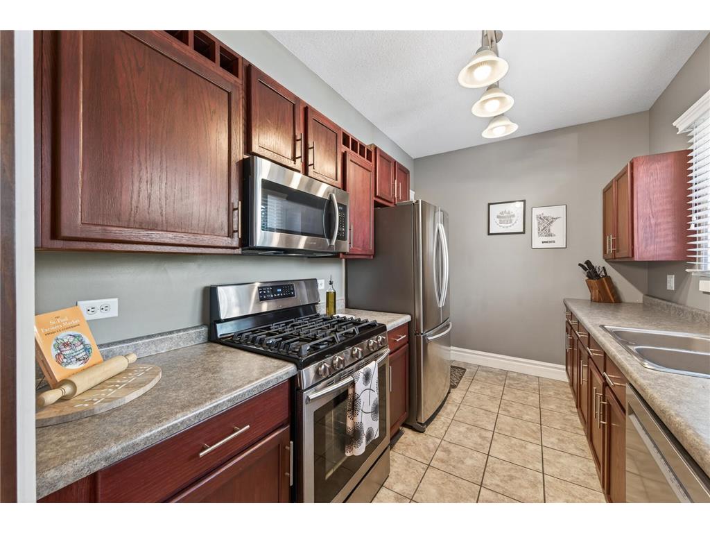 654 Carroll Avenue Saint Paul MN 55104 7067740 image15