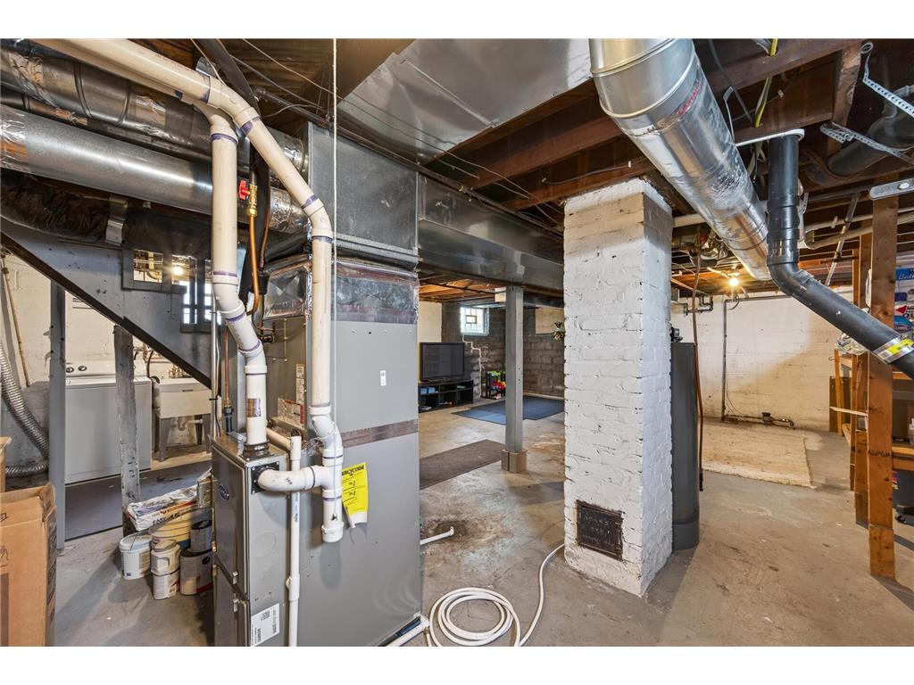654 Carroll Avenue Saint Paul MN 55104 7067740 image32