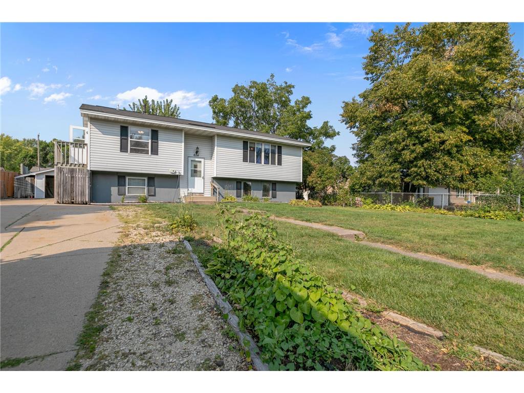 654 Grospoint Avenue N Oakdale MN 55128 6601694 image1