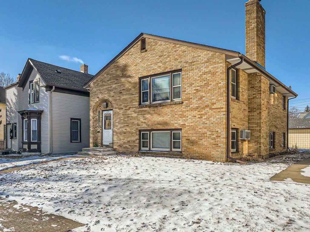 654 Madison Street NE Minneapolis MN 55413 6476881 image1