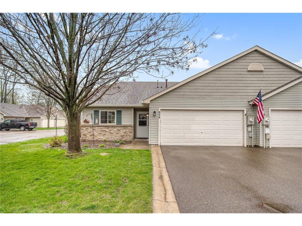 654 Monn Avenue Vadnais Heights MN 55127 6516058 image1