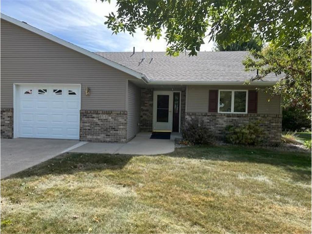 654 W River Drive New London MN 56273 6582200 image1