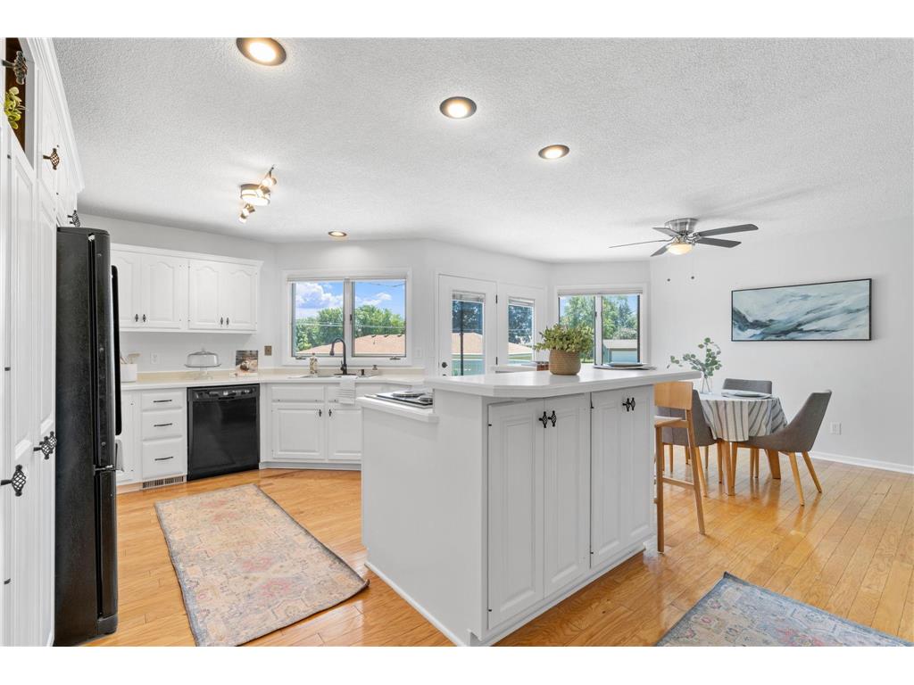 6540 Zealand Avenue N Brooklyn Park MN 55428 7043905 image3