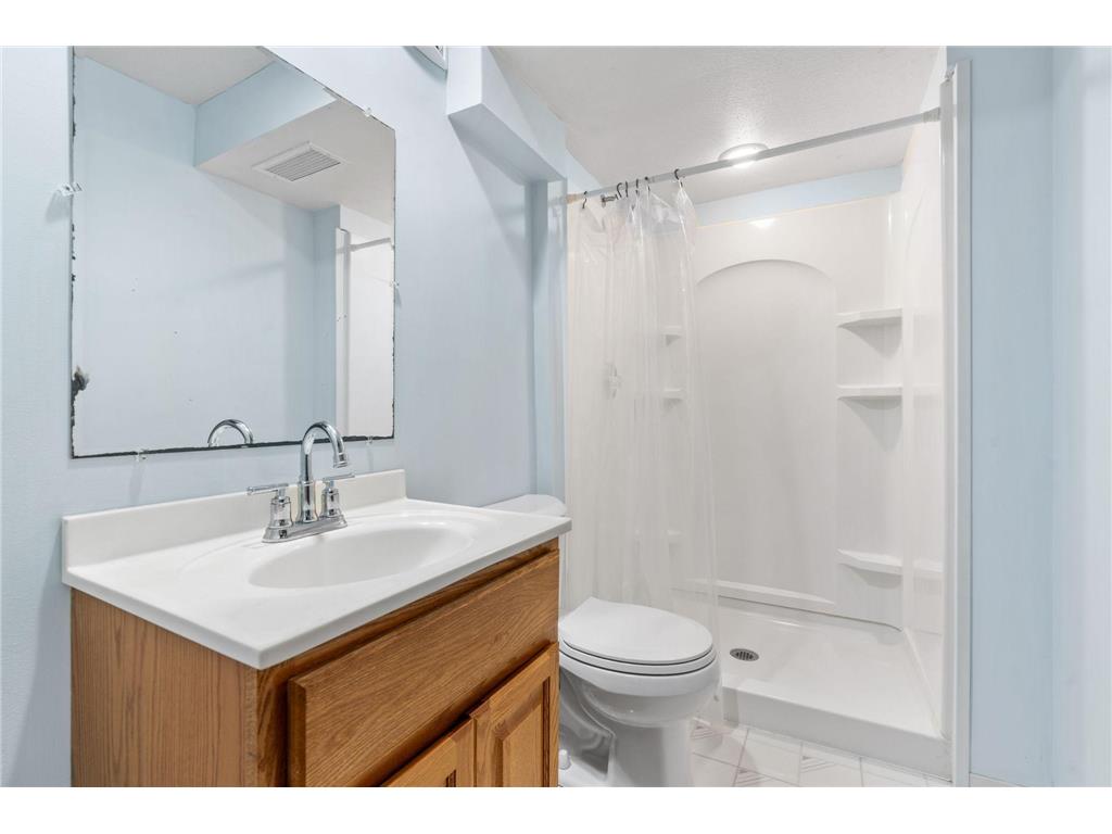 6540 Zealand Avenue N Brooklyn Park MN 55428 7043905 image31