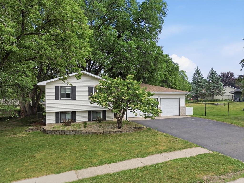 6541 134th Street W Apple Valley MN 55124 7089223 image1