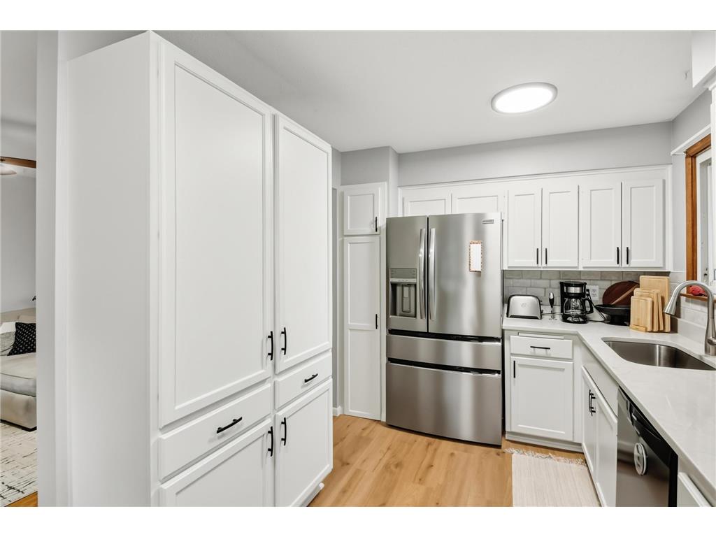 6541 134th Street W Apple Valley MN 55124 7089223 image16