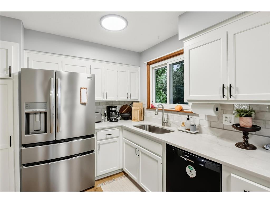 6541 134th Street W Apple Valley MN 55124 7089223 image19