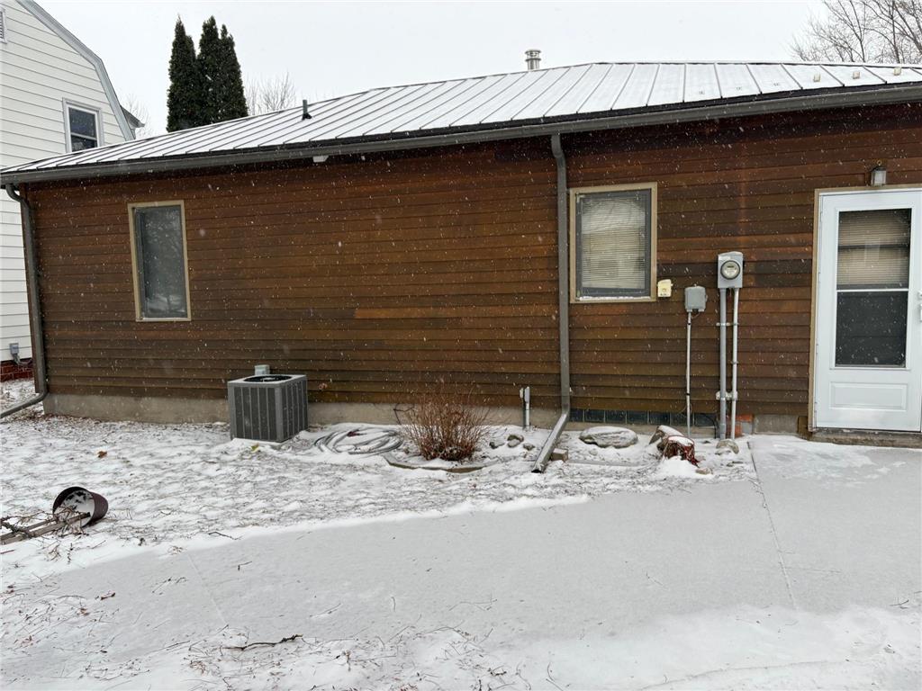 655 4th Avenue Mountain Lake MN 56159 7011409 image5