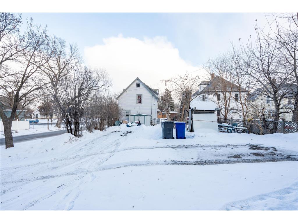 655 Robert Street S Saint Paul MN 55107 7008311 image11