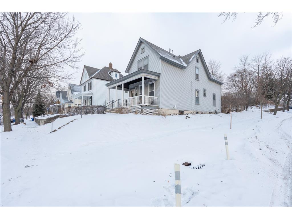 655 Robert Street S Saint Paul MN 55107 7008311 image3