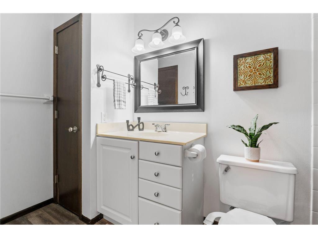 6558 Upper 35th Street N Oakdale MN 55128 7029284 image17