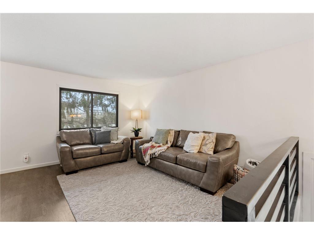 6558 Upper 35th Street N Oakdale MN 55128 7029284 image2