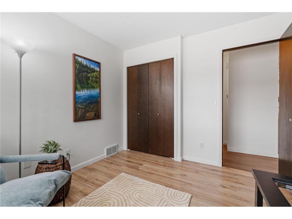 6558 Upper 35th Street N Oakdale MN 55128 7029284 image20