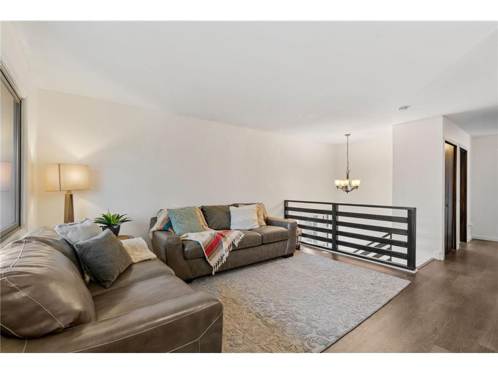 6558 Upper 35th Street N Oakdale MN 55128 7029284 image3