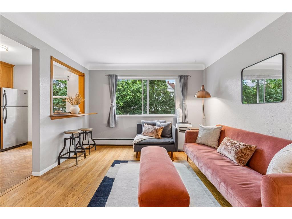 656 Ashland Avenue #7 Saint Paul MN 55104 7102535 image1
