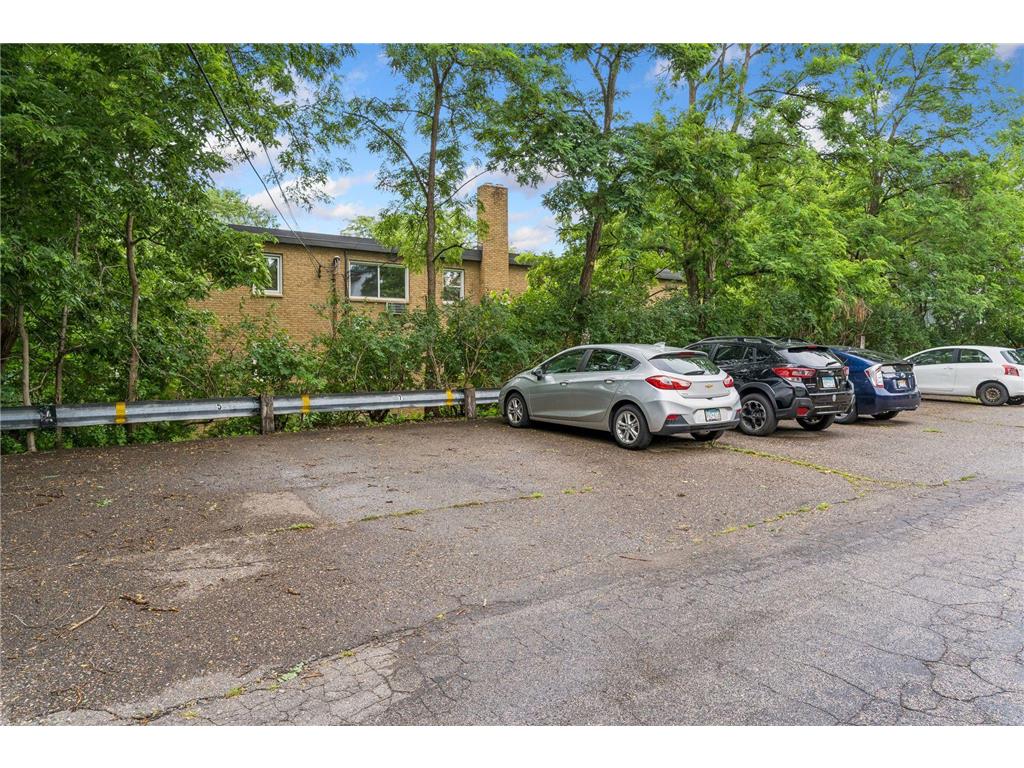 656 Ashland Avenue #7 Saint Paul MN 55104 7102535 image14