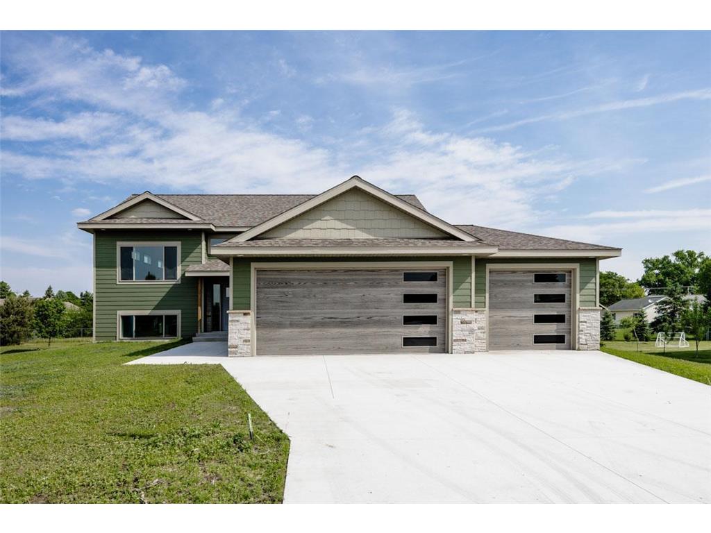 656 Lake Forest Circle Detroit Lakes MN 56501 6716759 image1