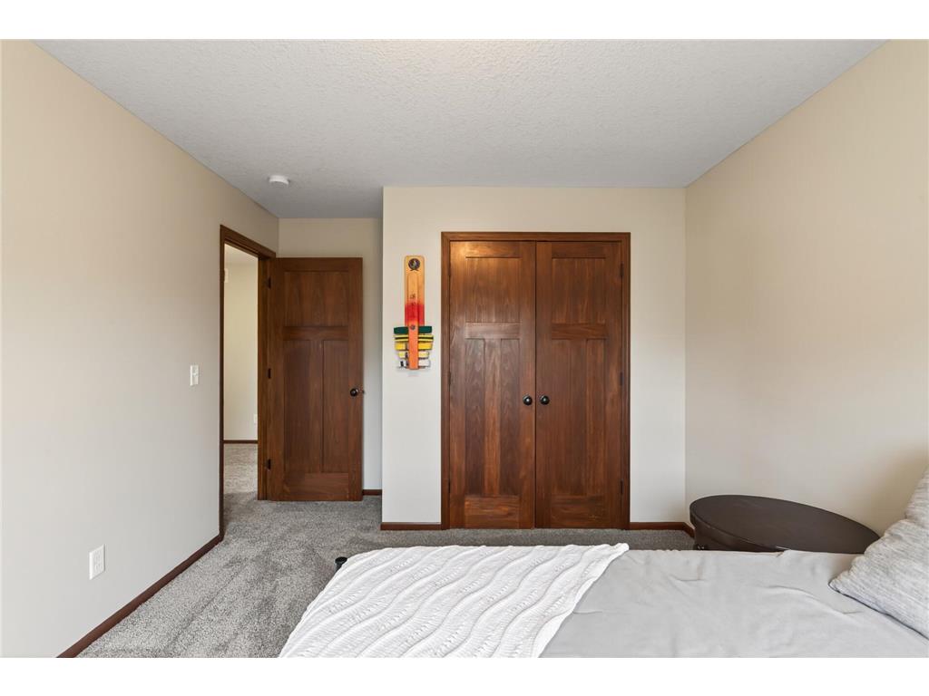 656 Lake Ridge Drive Woodbury MN 55129 6800478 image23