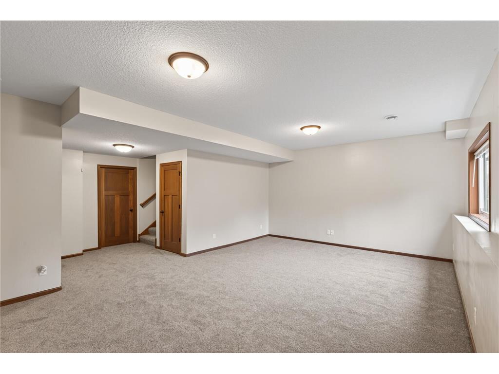 656 Lake Ridge Drive Woodbury MN 55129 6800478 image26