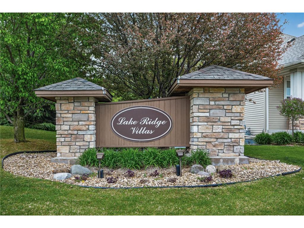 656 Lake Ridge Drive Woodbury MN 55129 6800478 image37