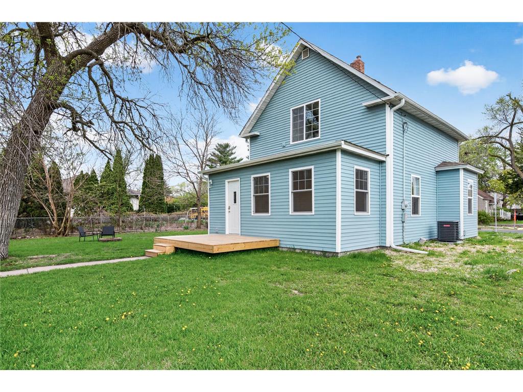 656 Madison Street Anoka MN 55303 7065930 image29