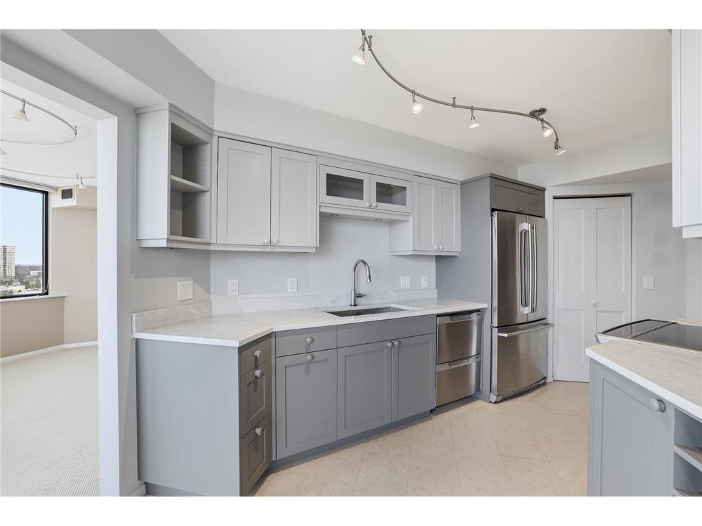 6566 France Avenue S #902 Edina MN 55435 6778746 image12