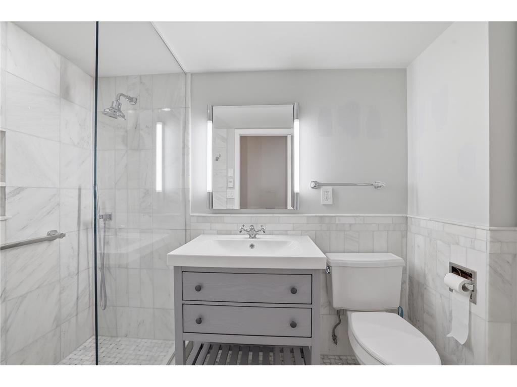 6566 France Avenue S #902 Edina MN 55435 6778746 image21