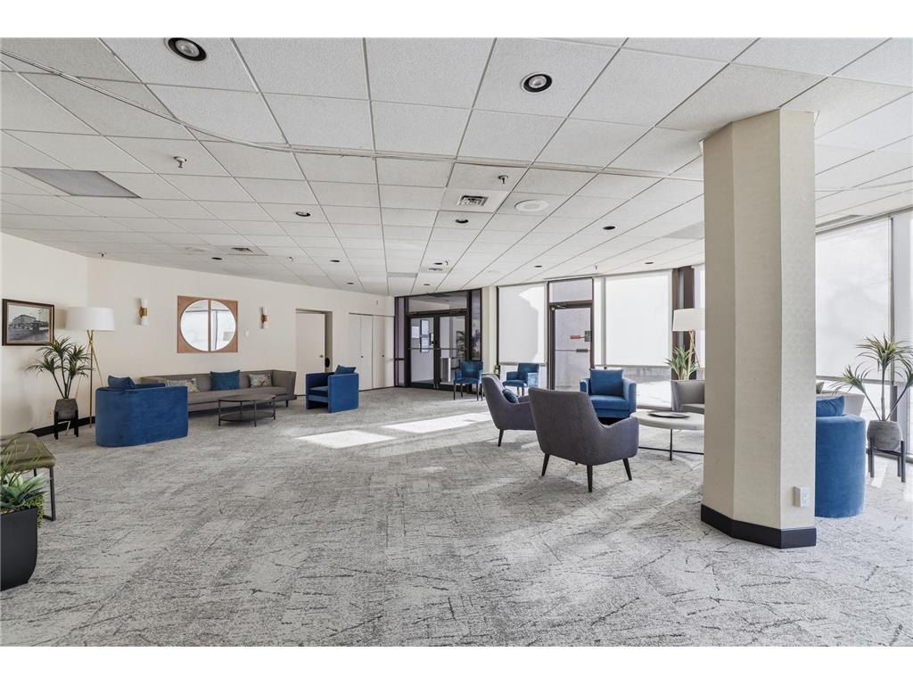 6566 France Avenue S #902 Edina MN 55435 6778746 image24