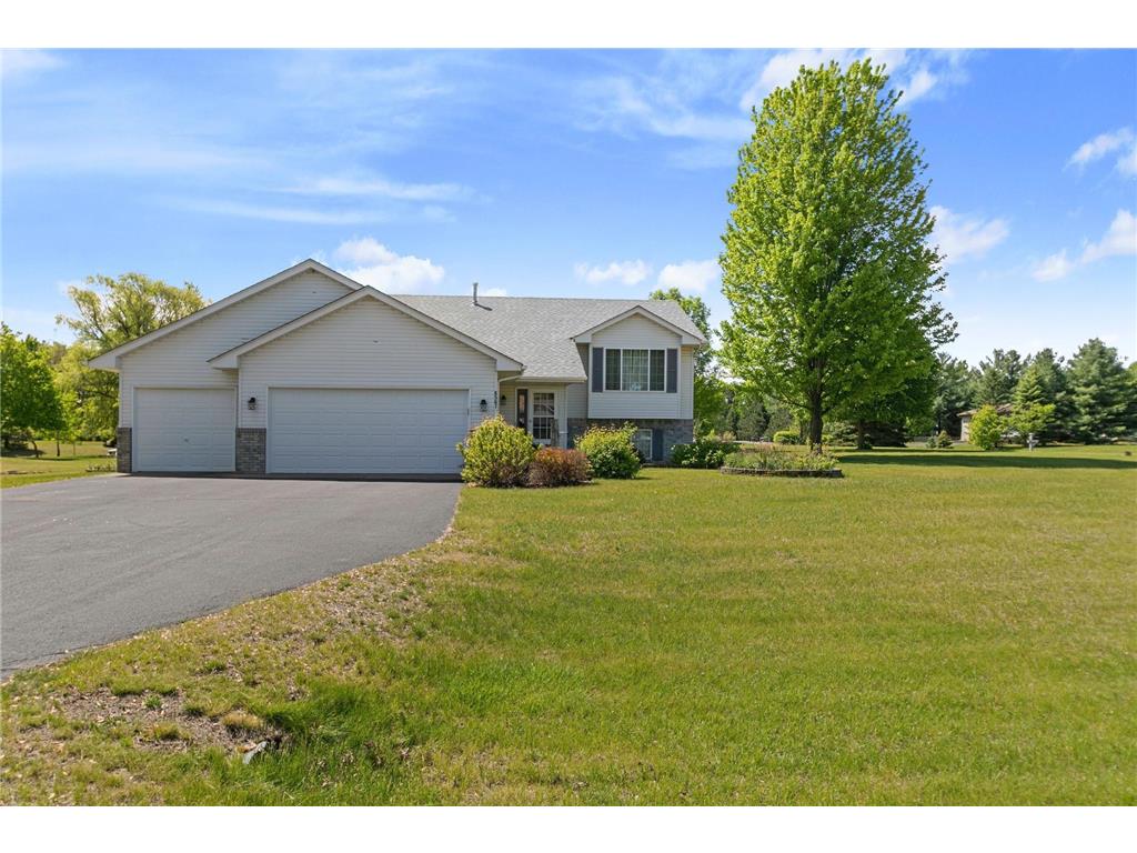 6567 404th Street North Branch MN 55056 6732759 image1