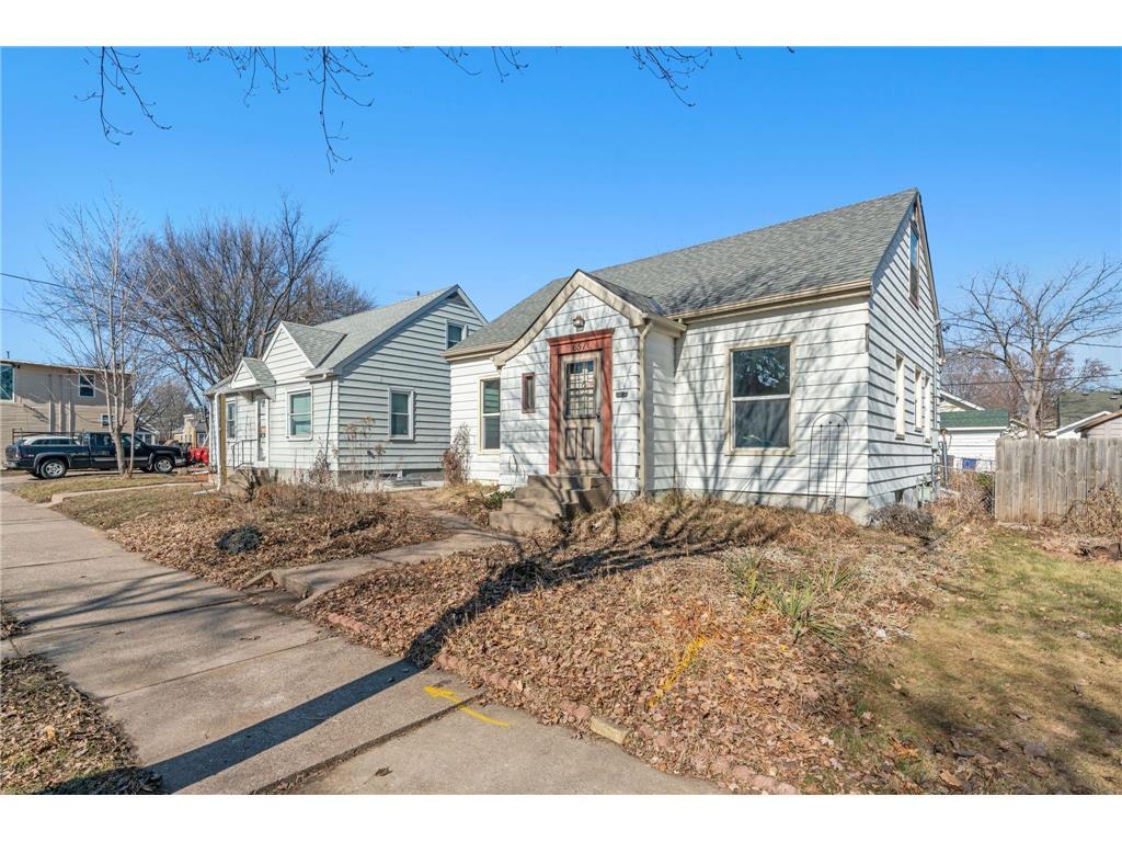 657 Cottage Avenue E Saint Paul MN 55106 6469257 image1