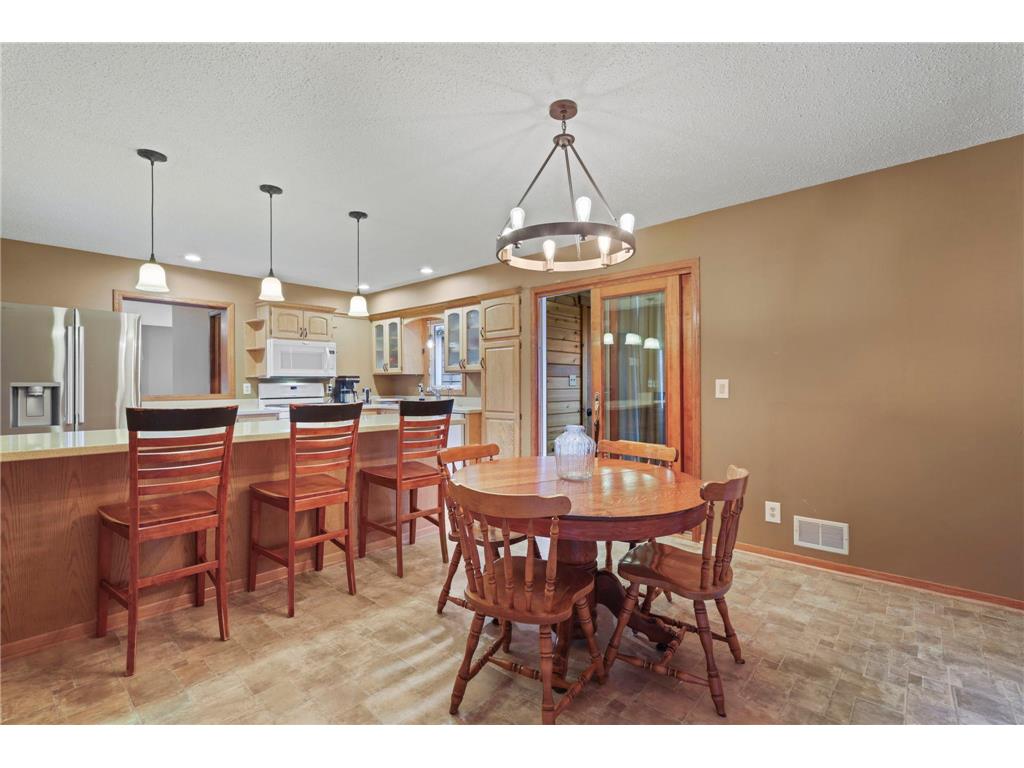 657 Granada Avenue N Oakdale MN 55128 7050425 image17