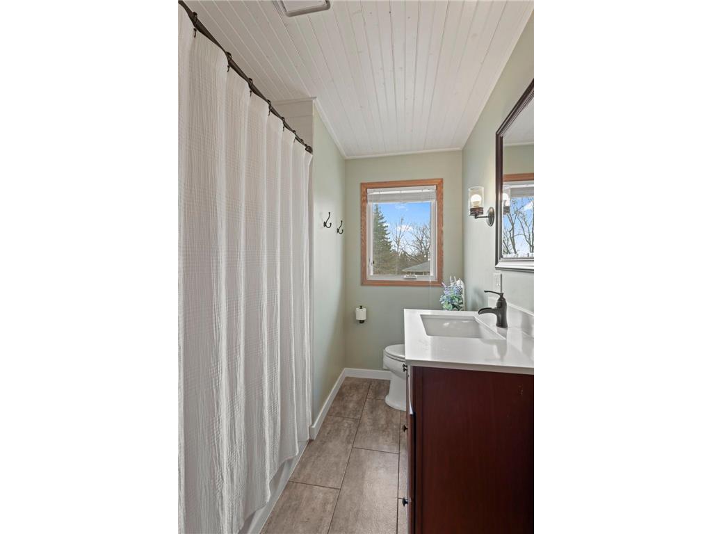 657 Granada Avenue N Oakdale MN 55128 7050425 image24