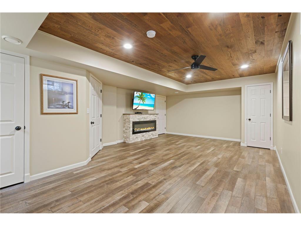 657 Granada Avenue N Oakdale MN 55128 7050425 image26