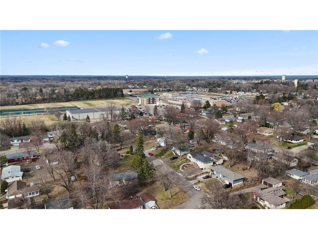 657 Granada Avenue N Oakdale MN 55128 7050425 image39